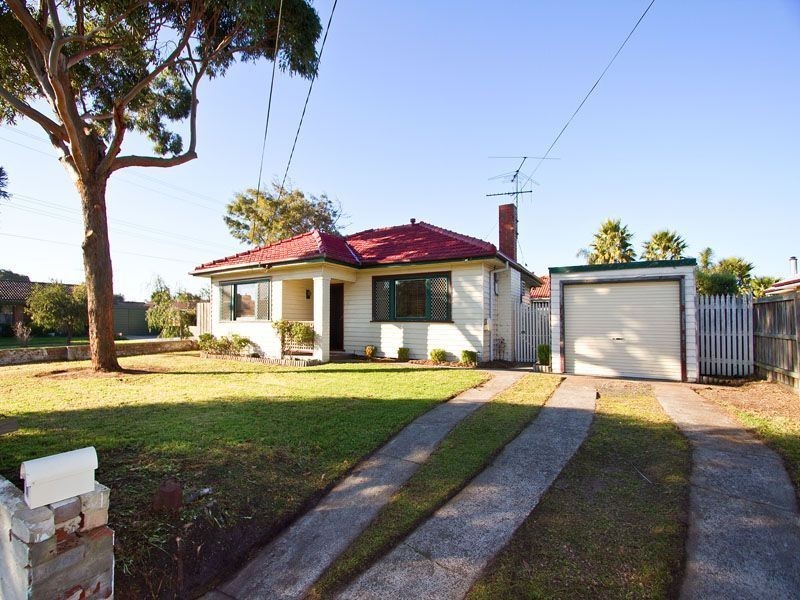 30 Donald Grove, Chelsea VIC 3196