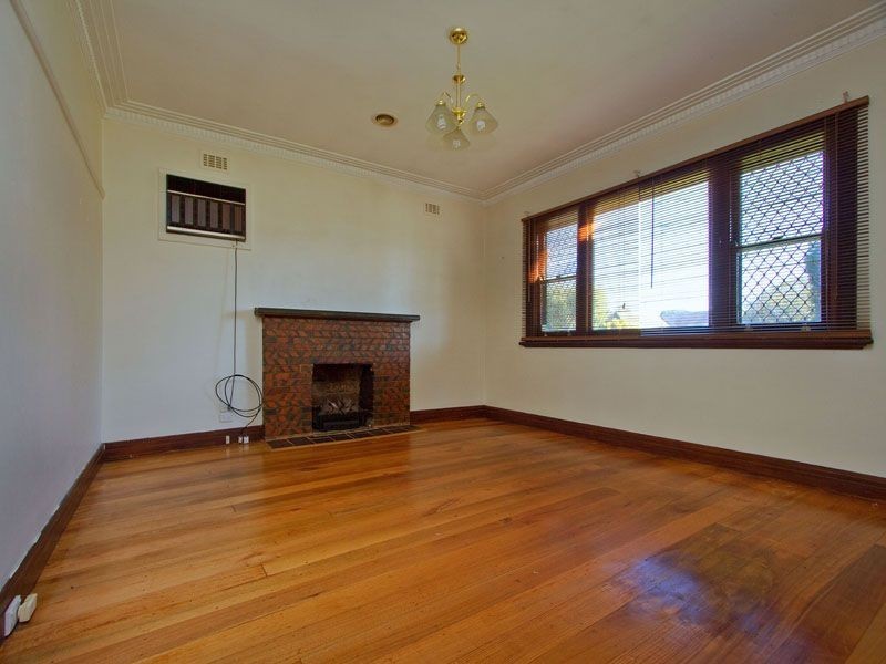 30 Donald Grove, Chelsea VIC 3196