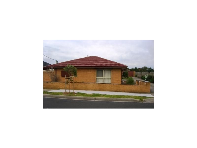1/14 Embankment Grove, Chelsea VIC 3196