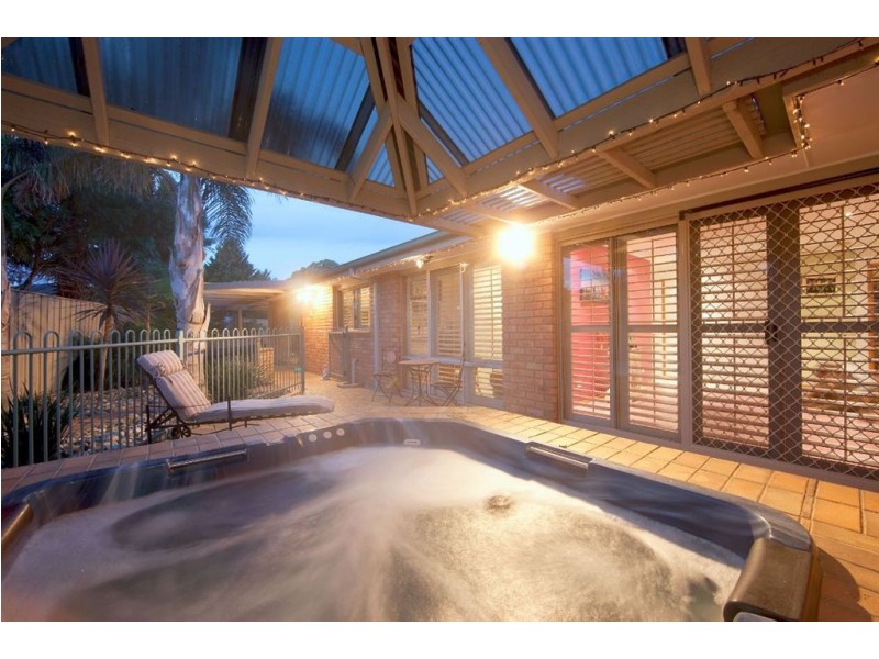 3 Mermaid Court, Patterson Lakes VIC 3197