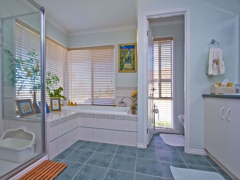 2 Governor Arthur Drive, Patterson Lakes VIC 3197