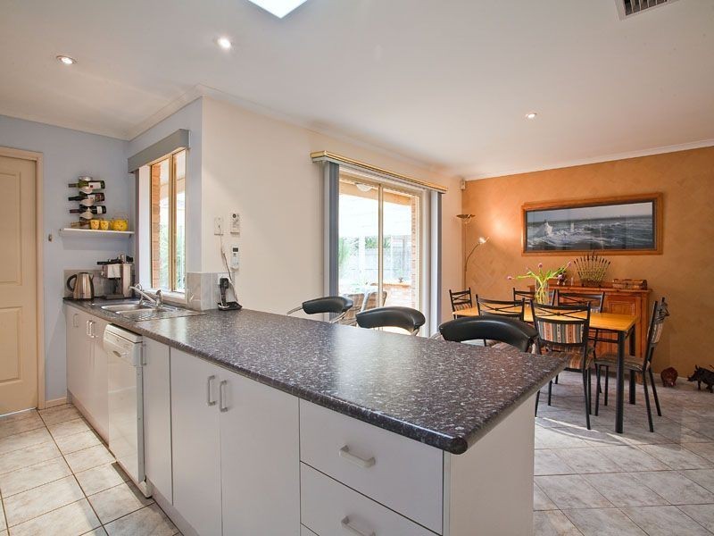 4 Solway Close, Patterson Lakes VIC 3197