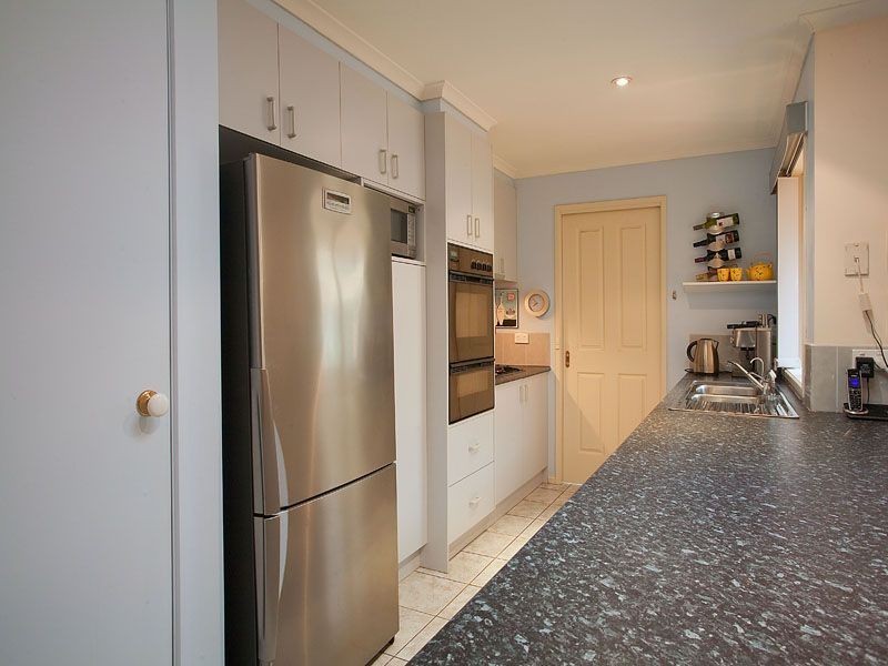 4 Solway Close, Patterson Lakes VIC 3197