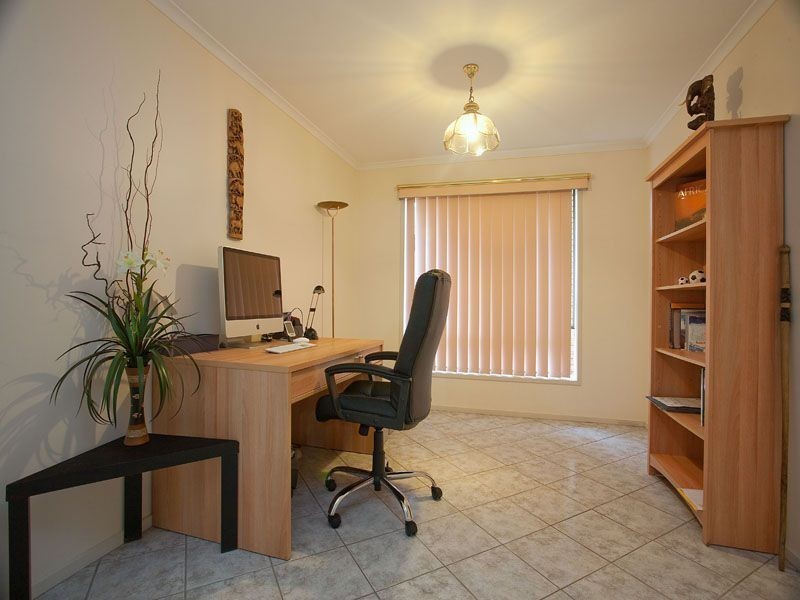 4 Solway Close, Patterson Lakes VIC 3197