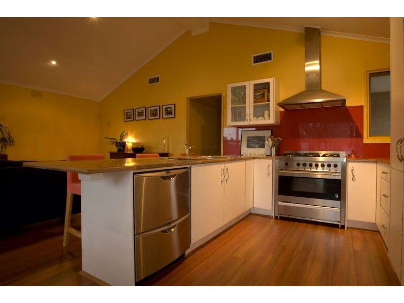 4 Stayner Street, Chelsea VIC 3196