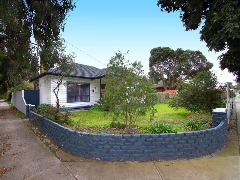 32 Cannes Avenue, Bonbeach VIC 3196