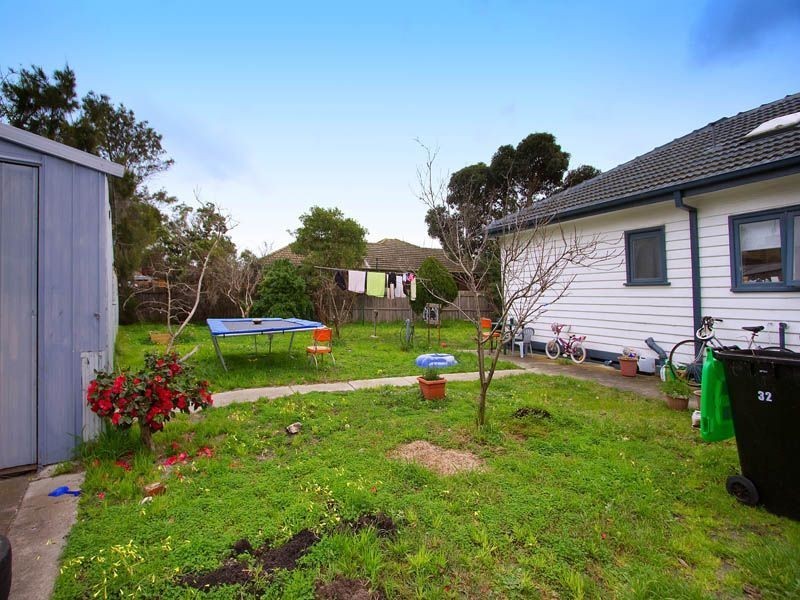 32 Cannes Avenue, Bonbeach VIC 3196