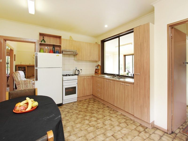 62 Field Avenue, Edithvale VIC 3196