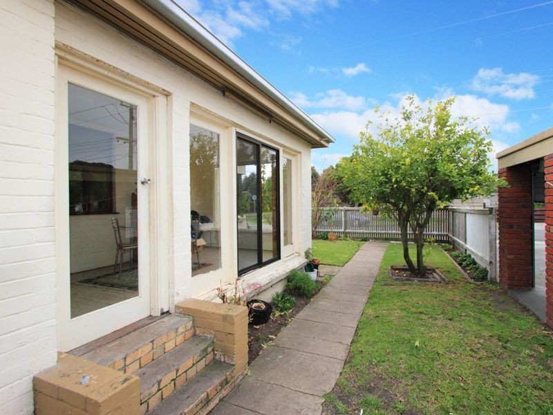 62 Field Avenue, Edithvale VIC 3196