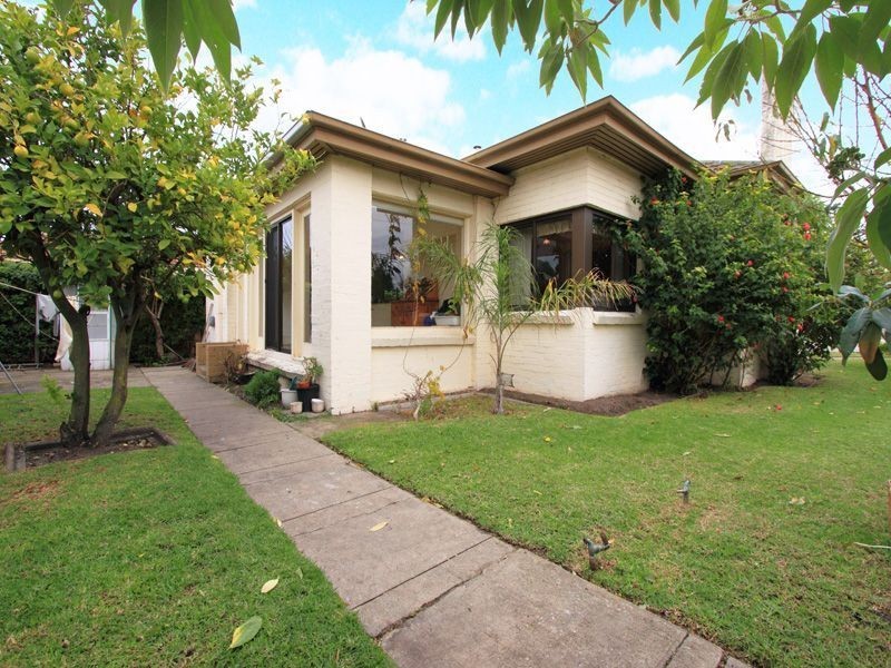 62 Field Avenue, Edithvale VIC 3196