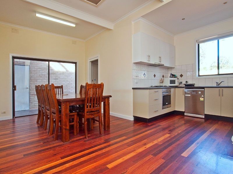 14 Lochiel Avenue, Edithvale VIC 3196