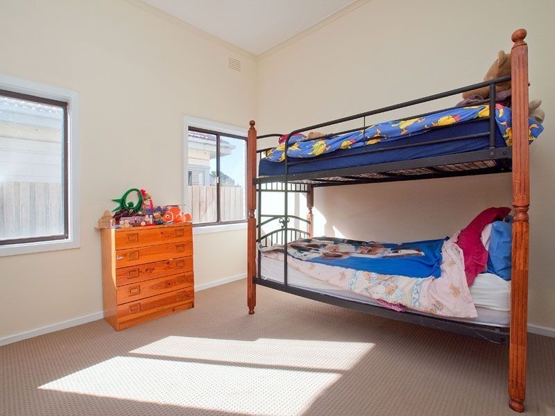 14 Lochiel Avenue, Edithvale VIC 3196