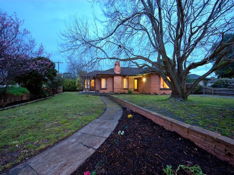 40 Cannes Ave, Bonbeach VIC 3196
