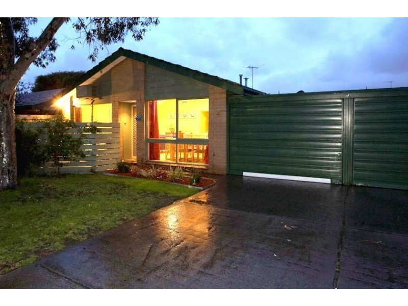 4 Stayner Street, Chelsea VIC 3196