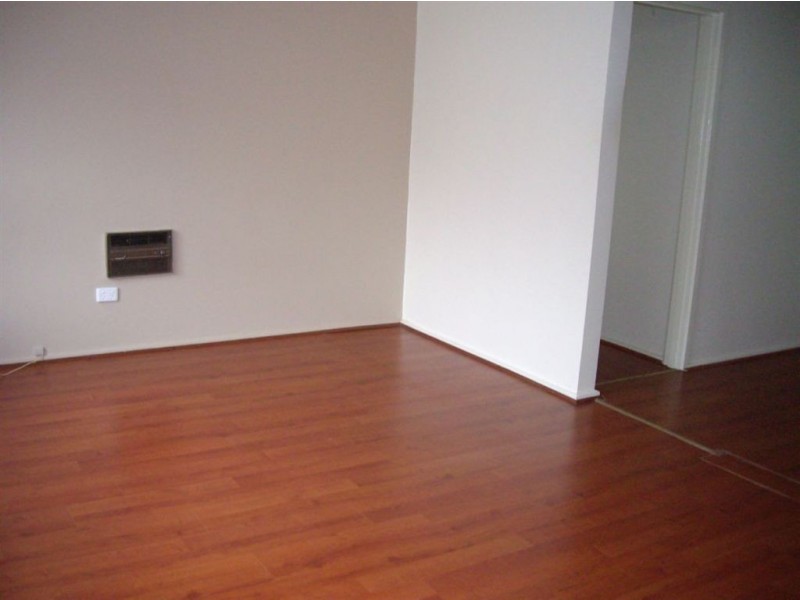 10/3 David Court, Cheltenham VIC 3192