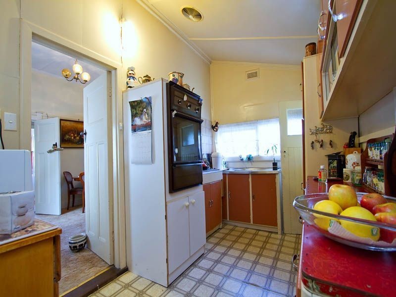 1 Embankment Grove, Chelsea VIC 3196