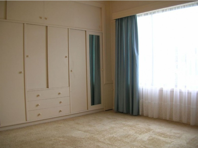 15 Derby Parade, Bonbeach VIC 3196