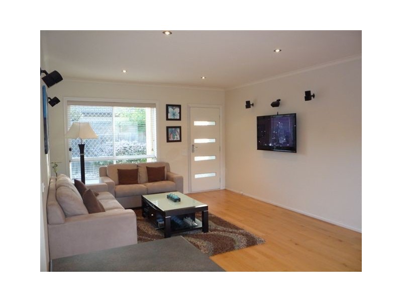 2/37 Royal Road, Bonbeach VIC 3196