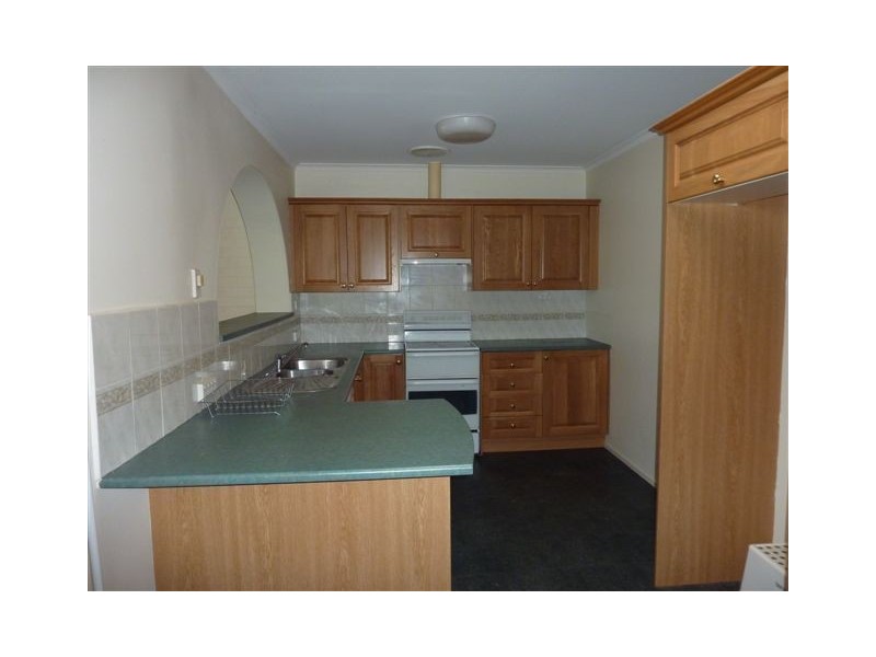 8 Anton Court, Chelsea Heights VIC 3196