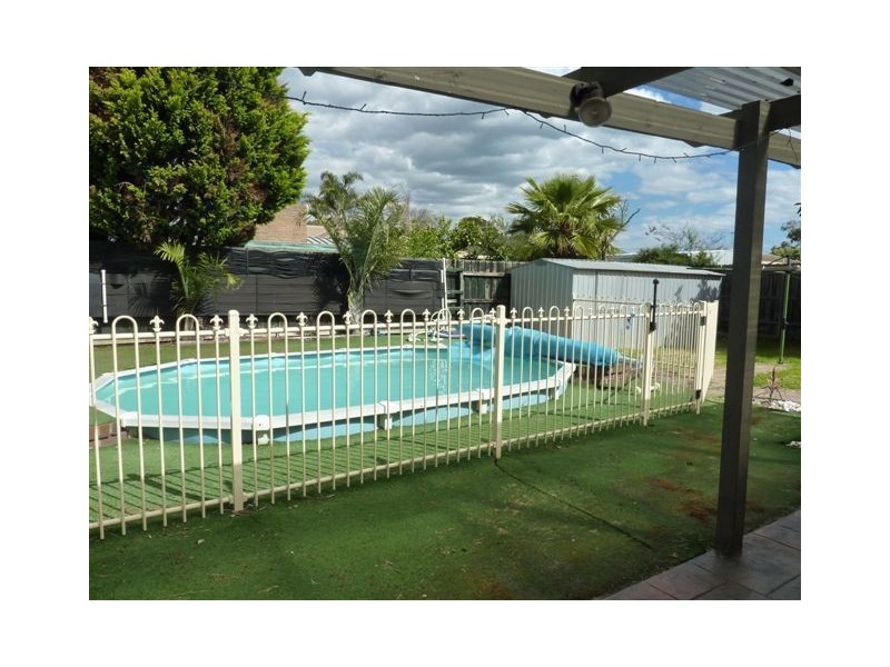 8 Anton Court, Chelsea Heights VIC 3196