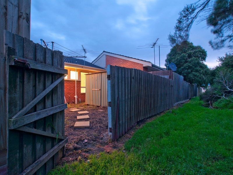 2/2 Melaleuca Drive, Carrum VIC 3197