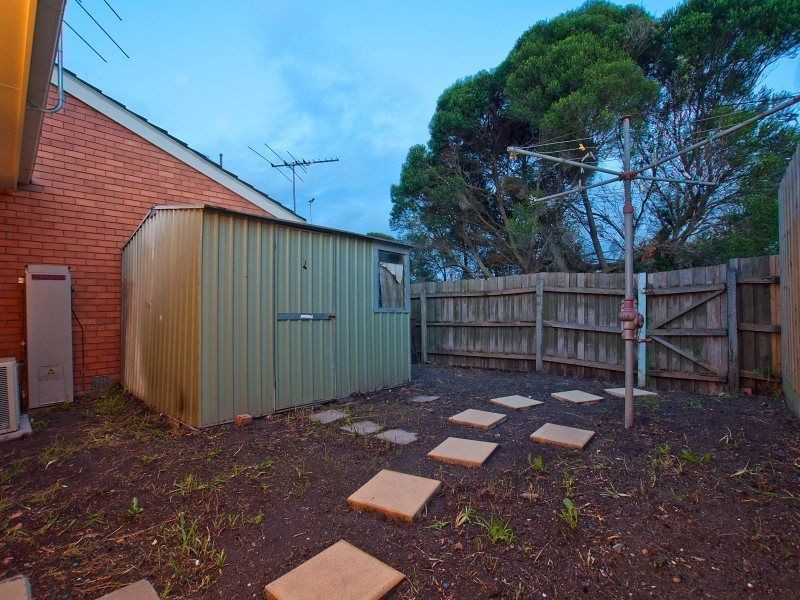 2/2 Melaleuca Drive, Carrum VIC 3197