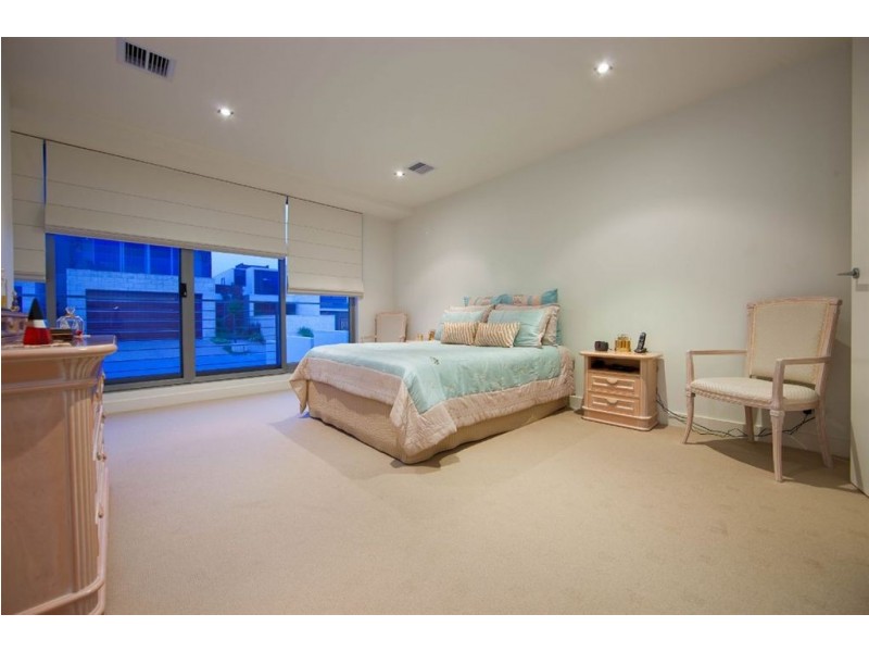 6 Waters Edge Place, Edithvale VIC 3196