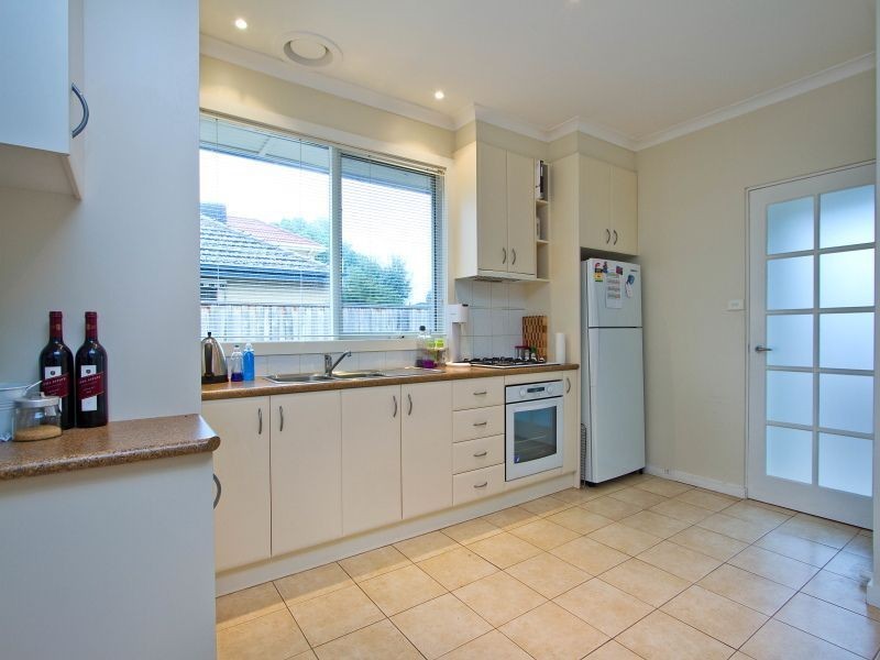 2 Cross Road, Chelsea VIC 3196
