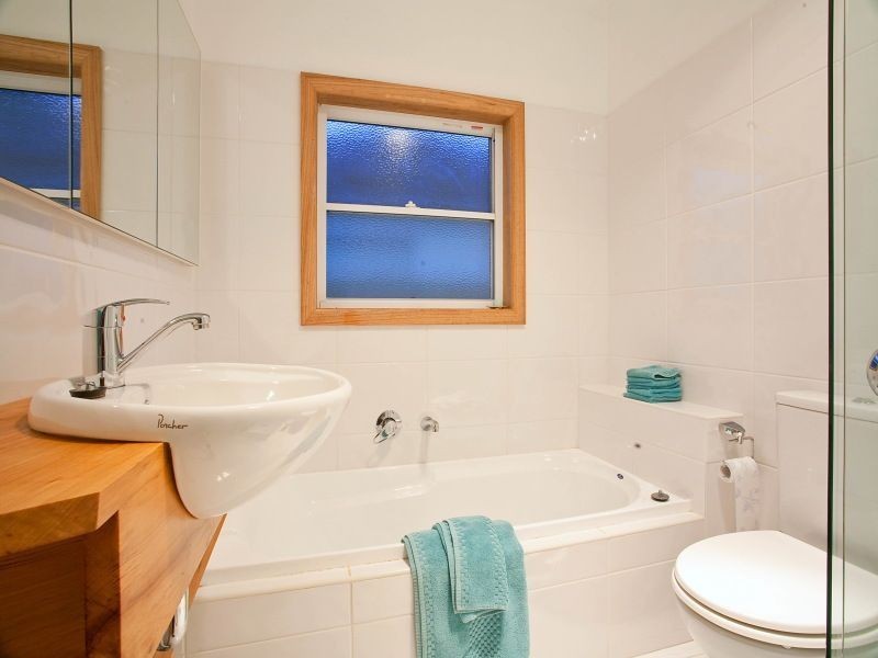 66 Bondi Road, Bonbeach VIC 3196