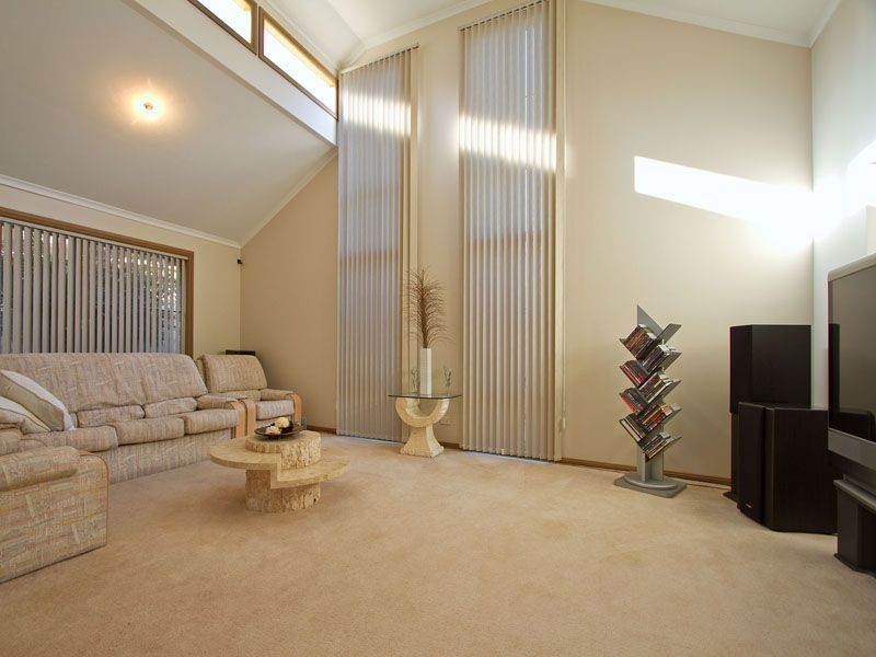 2 Sandridge Court, Patterson Lakes VIC 3197