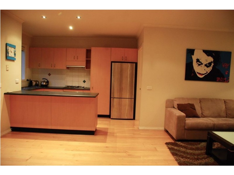 2/37 Royal Road, Bonbeach VIC 3196