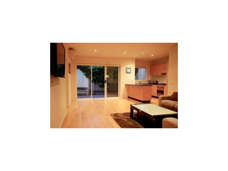 2/37 Royal Road, Bonbeach VIC 3196