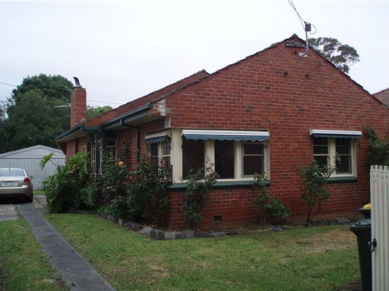 18 Robinsons Road, Seaford VIC 3198