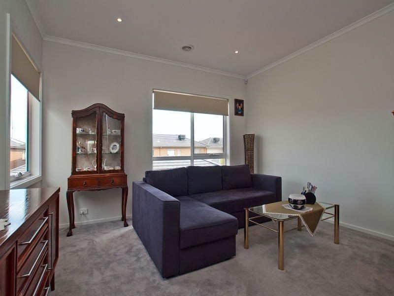 11 Dunk Crescent, Bonbeach VIC 3196