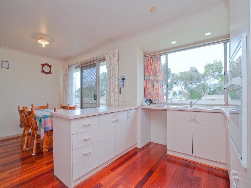 90 Amaroo Drive, Chelsea Heights VIC 3196