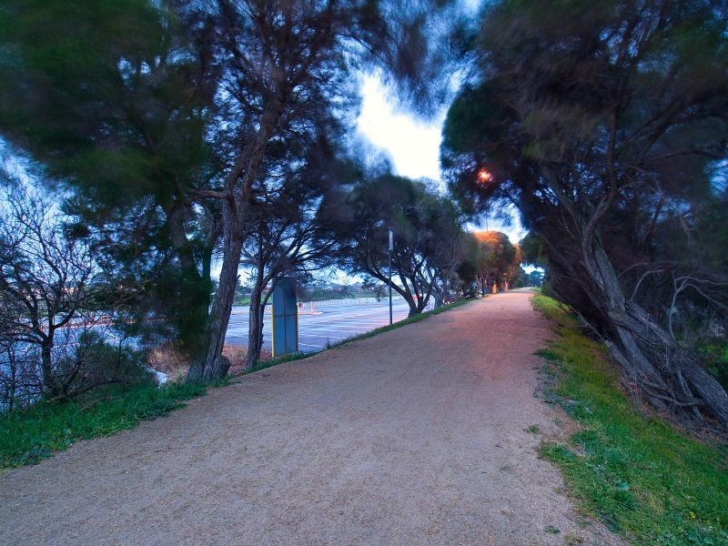 2/2 Melaluca Drive, Carrum VIC 3197