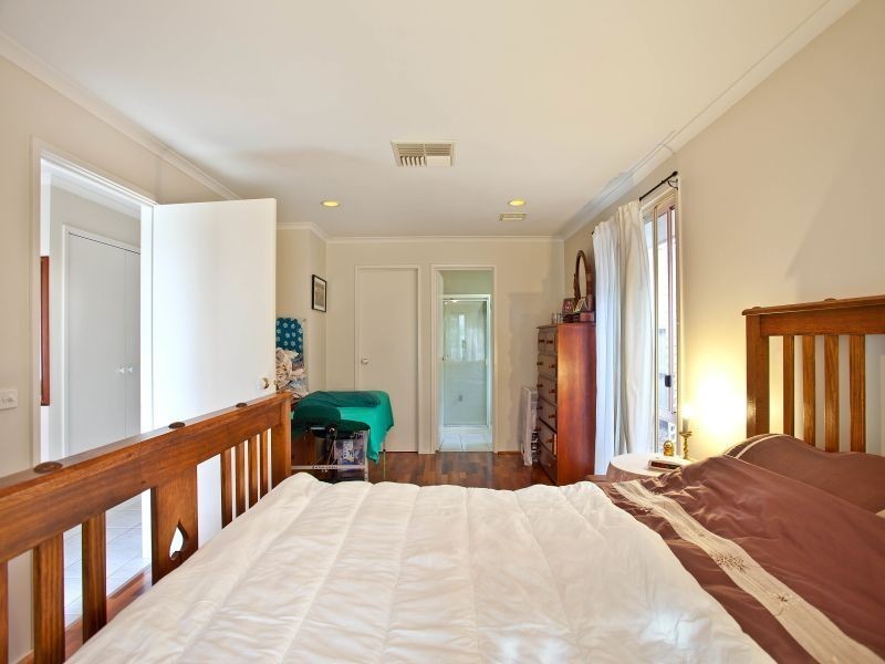 12 Immerset Drive, Chelsea Heights VIC 3196