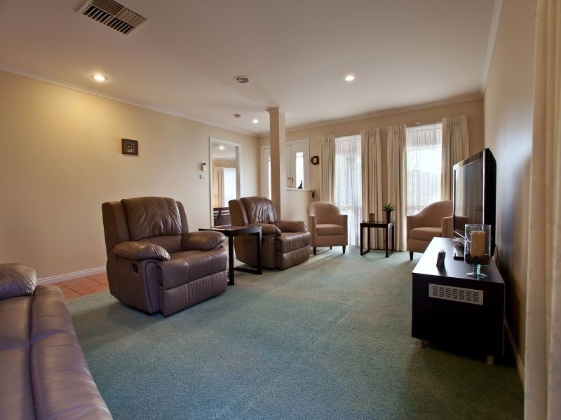 7 Hatteras Court, Patterson Lakes VIC 3197