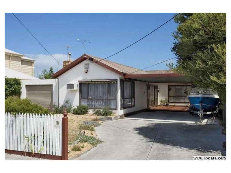 18 Church Rd, Carrum VIC 3197