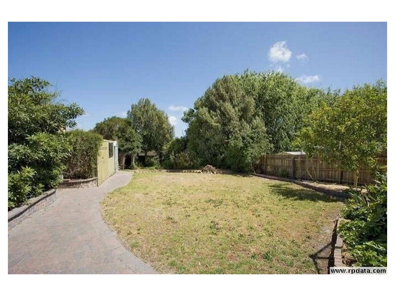 18 Church Rd, Carrum VIC 3197