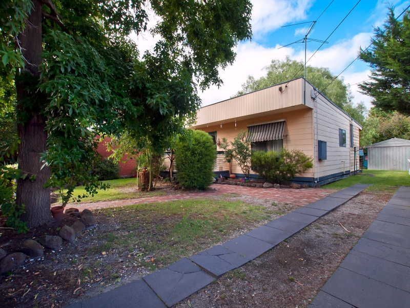 16 Fourth Avenue, Chelsea Heights VIC 3196
