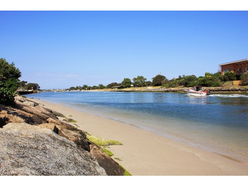 34 Riverside West, Patterson Lakes VIC 3197