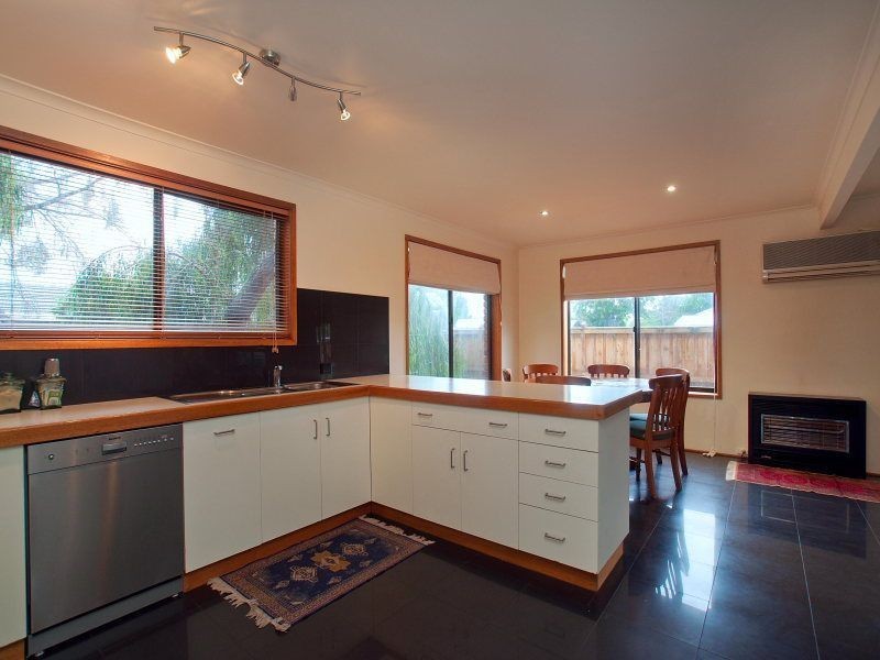 26 Kirkwood Avenue, Seaford VIC 3198