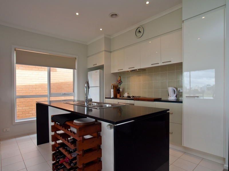 11 Dunk Crescent, Bonbeach VIC 3196