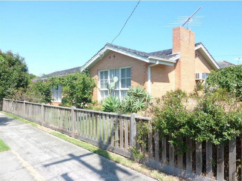 74 Lochiel Avenue, Edithvale VIC 3196