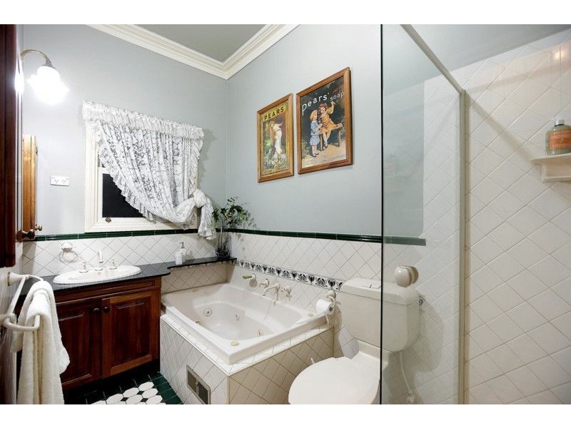 27 Riviera Street, Mentone VIC 3194