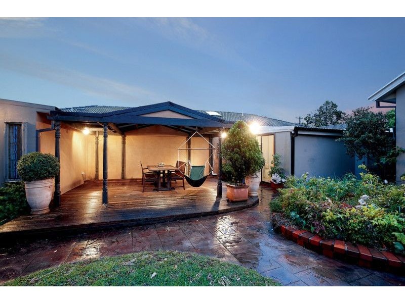 27 Riviera Street, Mentone VIC 3194