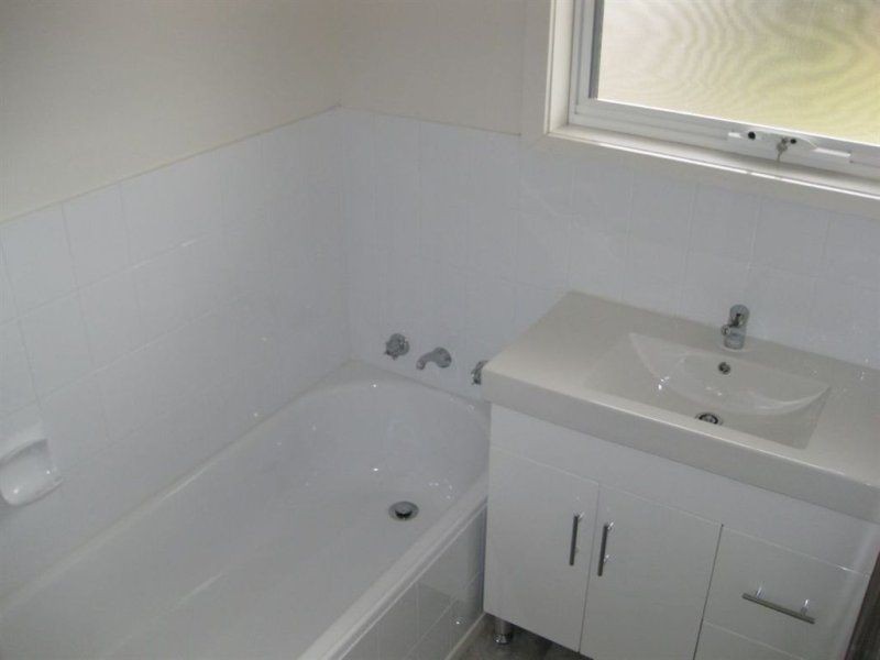 8 Selsey Street, Seaford VIC 3198