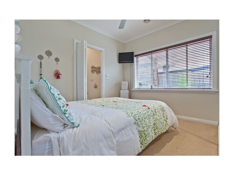 17 Mascot Avenue, Bonbeach VIC 3196