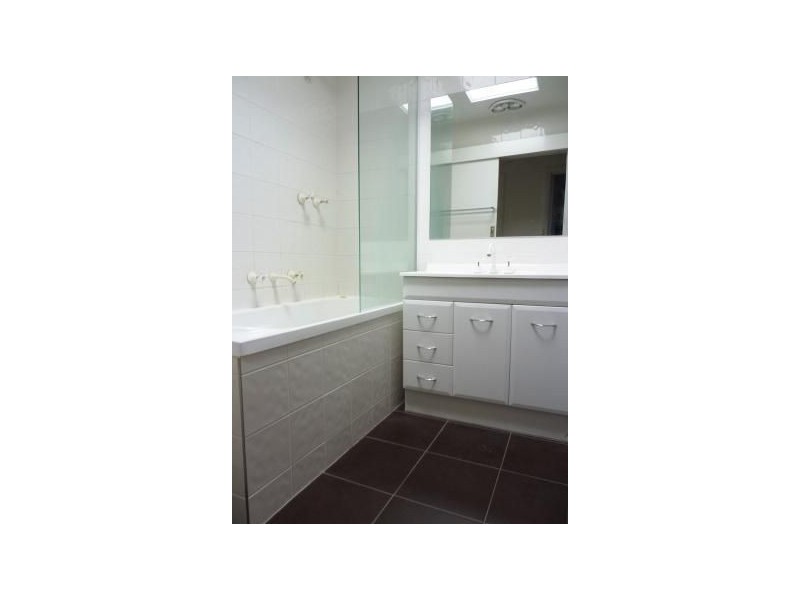 2/42 Collins Street, Mentone VIC 3194